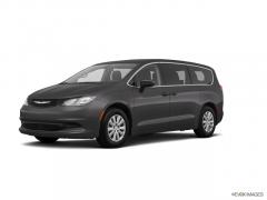 2021 Chrysler Voyager Photo 1