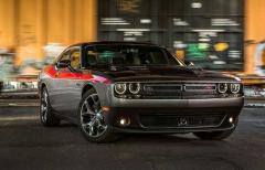 2016 Dodge Challenger Photo 7