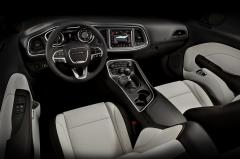2016 Dodge Challenger interior
