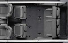 2005 Dodge Grand Caravan interior