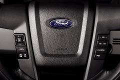 2014 Ford F-150 interior