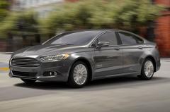2017 Ford Fusion Hybrid exterior