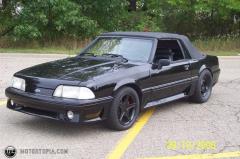 1992 Ford Mustang Photo 2