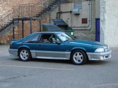 1993 Ford Mustang Photo 2