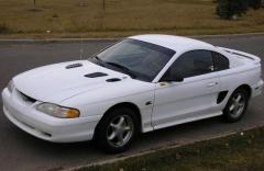 1995 Ford Mustang Photo 1