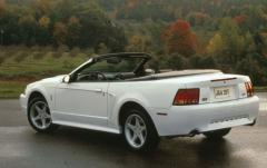 1998 Ford Mustang exterior