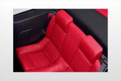 2008 Ford Mustang interior