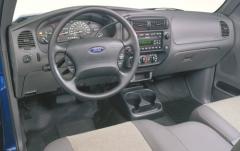 2002 Ford Ranger interior