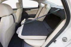 2016 Honda Civic interior