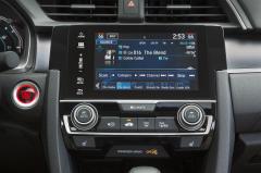 2016 Honda Civic interior