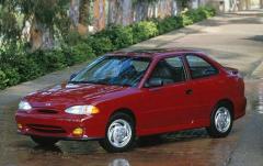 1998 Hyundai Accent exterior