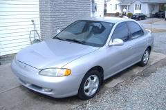1998 Hyundai Elantra Photo 1