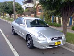 2001 Hyundai Sonata Photo 1