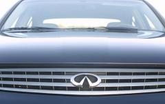 2004 Infiniti G35 exterior