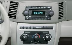 2005 Jeep Grand Cherokee interior