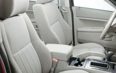 2005 Jeep Grand Cherokee interior
