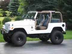 1999 Jeep Wrangler Photo 2
