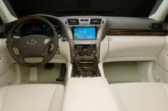 2007 Lexus LS 460 interior