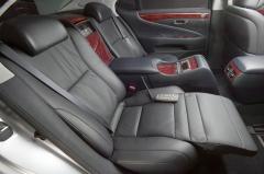 2007 Lexus LS 460 interior