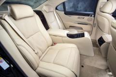 2013 Lexus LS 460 interior