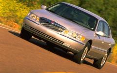 1999 Lincoln Continental exterior