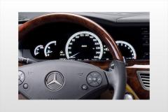 2010 Mercedes-Benz S-Class interior