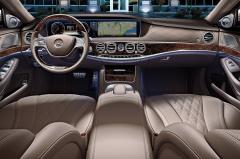 2017 Mercedes-Benz S-Class interior