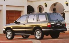 1996 Nissan Pathfinder exterior