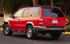 2001 Nissan Pathfinder exterior
