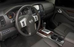 2010 Nissan Pathfinder interior