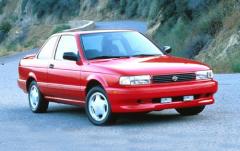 1991 Nissan Sentra exterior