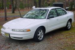 1998 Oldsmobile Intrigue Photo 1