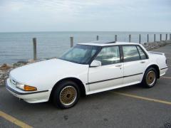 1990 Pontiac Bonneville Photo 1