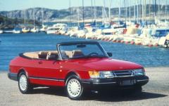 1991 Saab 900 exterior