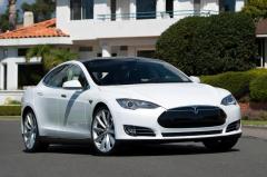 2014 Tesla Model S exterior