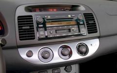 2005 Toyota Camry interior