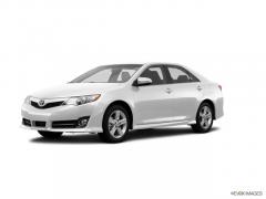 2014 Toyota Camry Photo 1