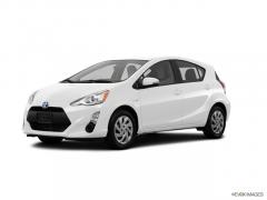 2015 Toyota Prius c Photo 1