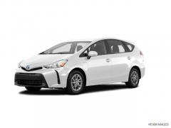 2016 Toyota Prius V Photo 1