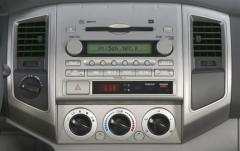 2006 Toyota Tacoma interior