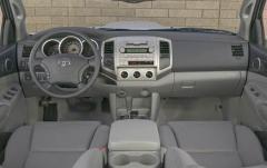 2006 Toyota Tacoma interior