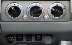 2010 Toyota Tacoma interior