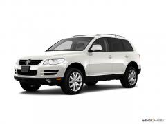 2010 Volkswagen Touareg Photo 1