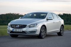 2017 Volvo S60 exterior
