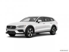 2020 Volvo V60 Cross Country Photo 1