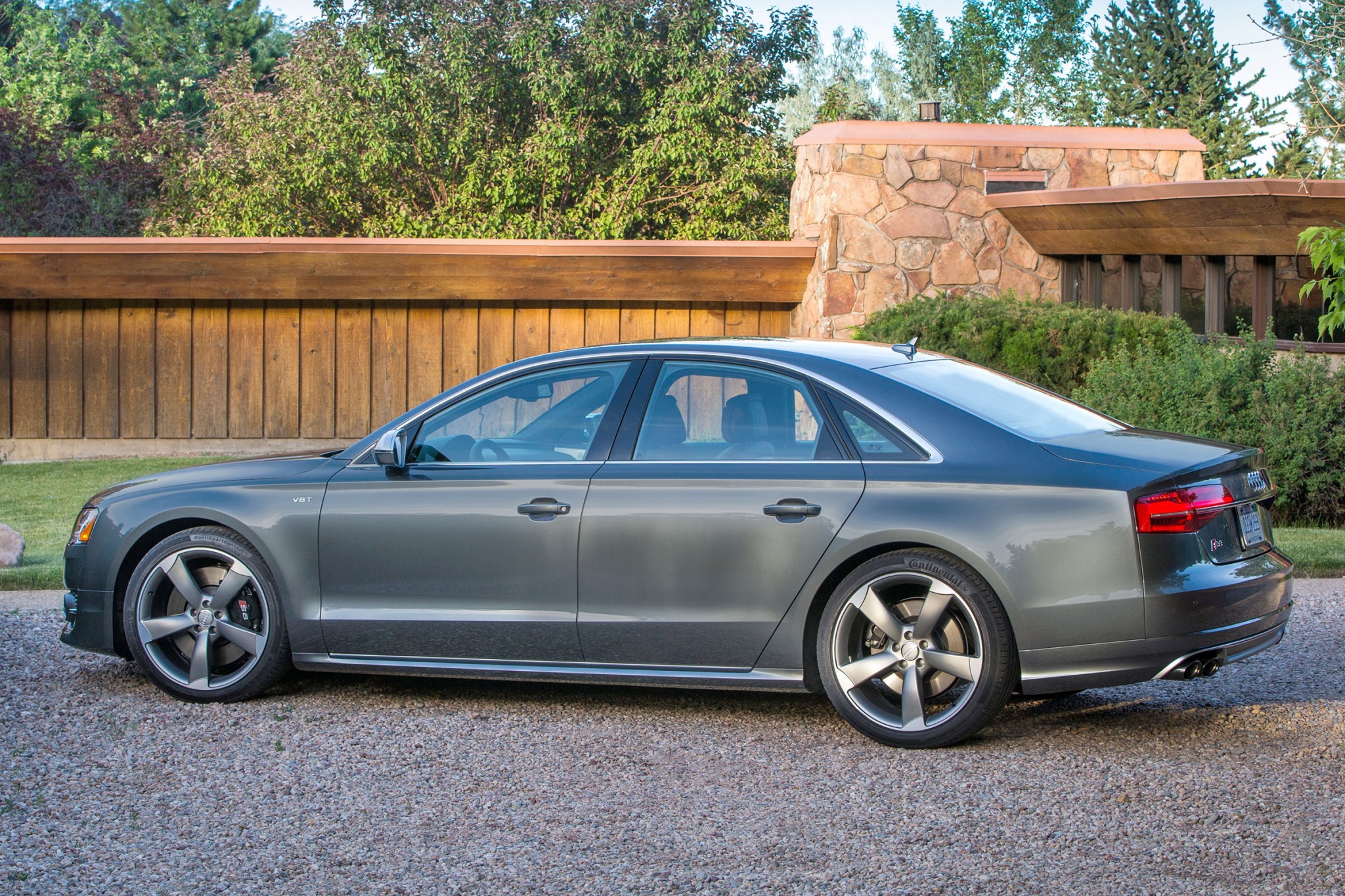 Audi s8 2016