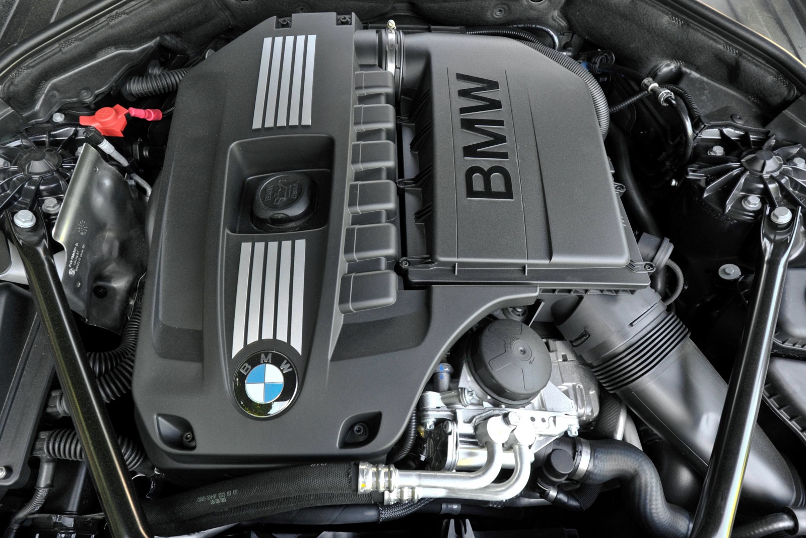 2011 BMW 7-Series 750i Active Hybrid VIN Lookup - AutoDetective
