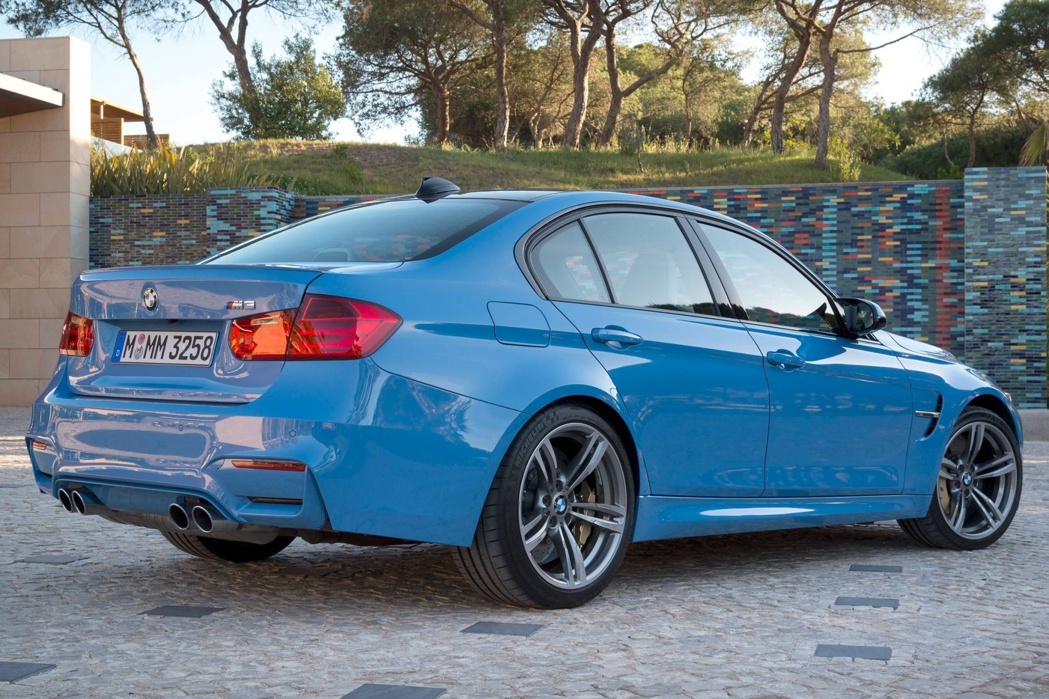 2017 BMW M3 VINs, Configurations, MSRP & Specs - AutoDetective