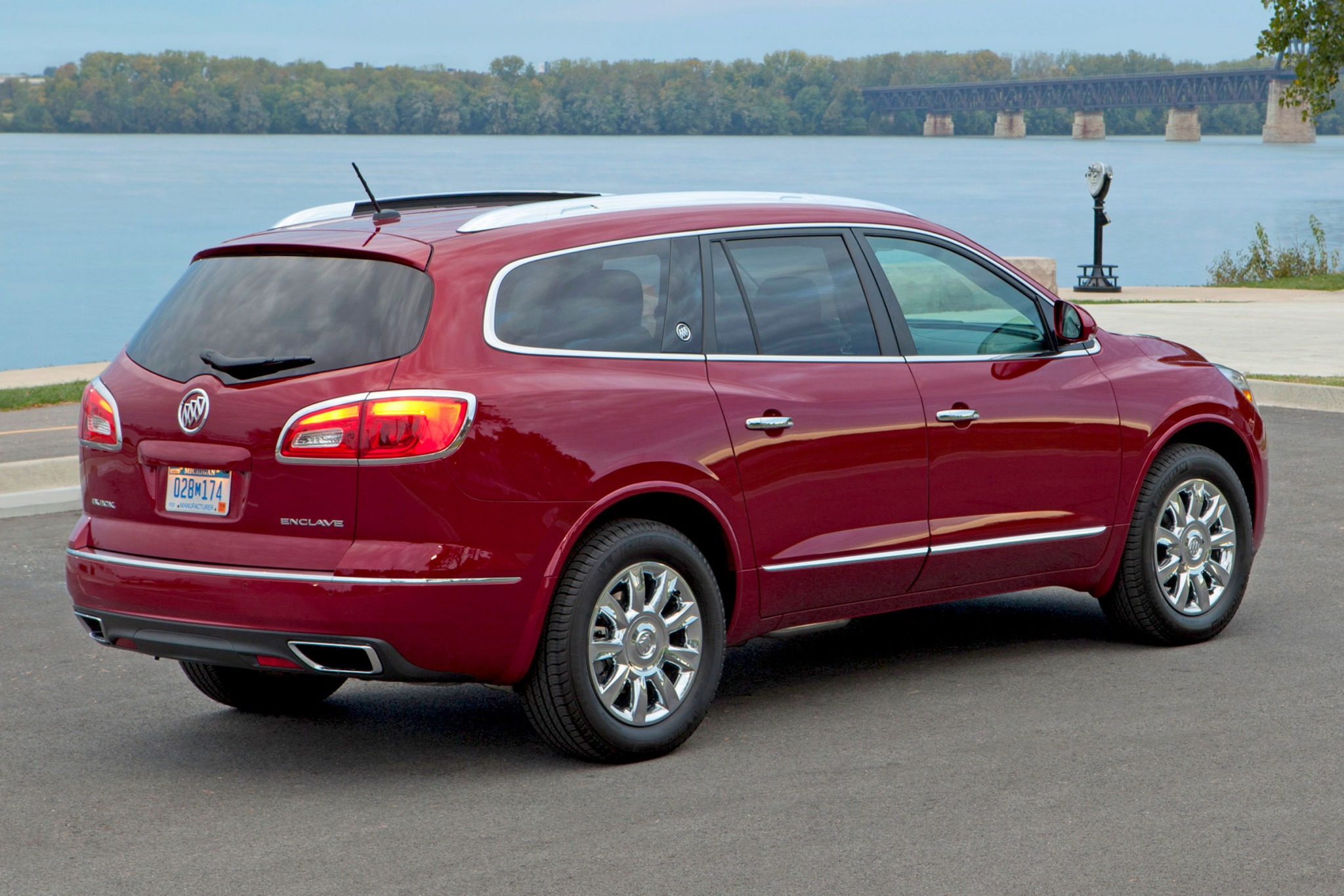 2017 Buick Enclave VINs, Configurations, MSRP & Specs AutoDetective