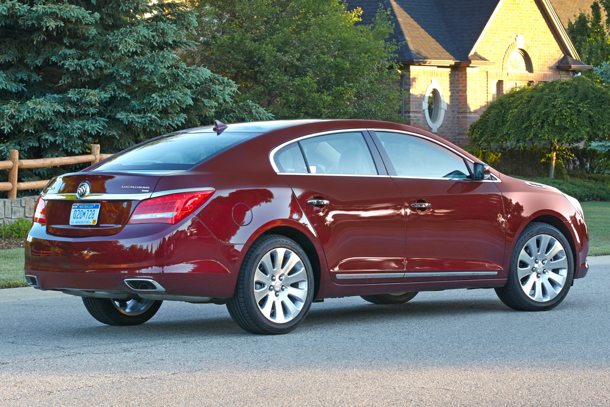 2016 Buick LaCrosse VINs, Configurations, MSRP & Specs AutoDetective
